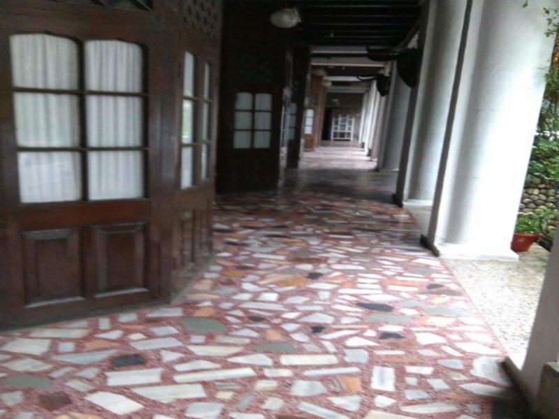 Hotel Walnut Grove 穆索里 外观 照片